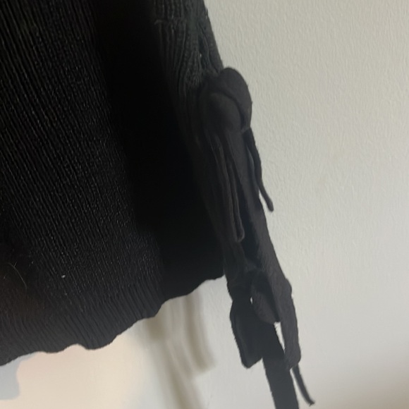 Beautiful August silk knitted top - Picture 2 of 4